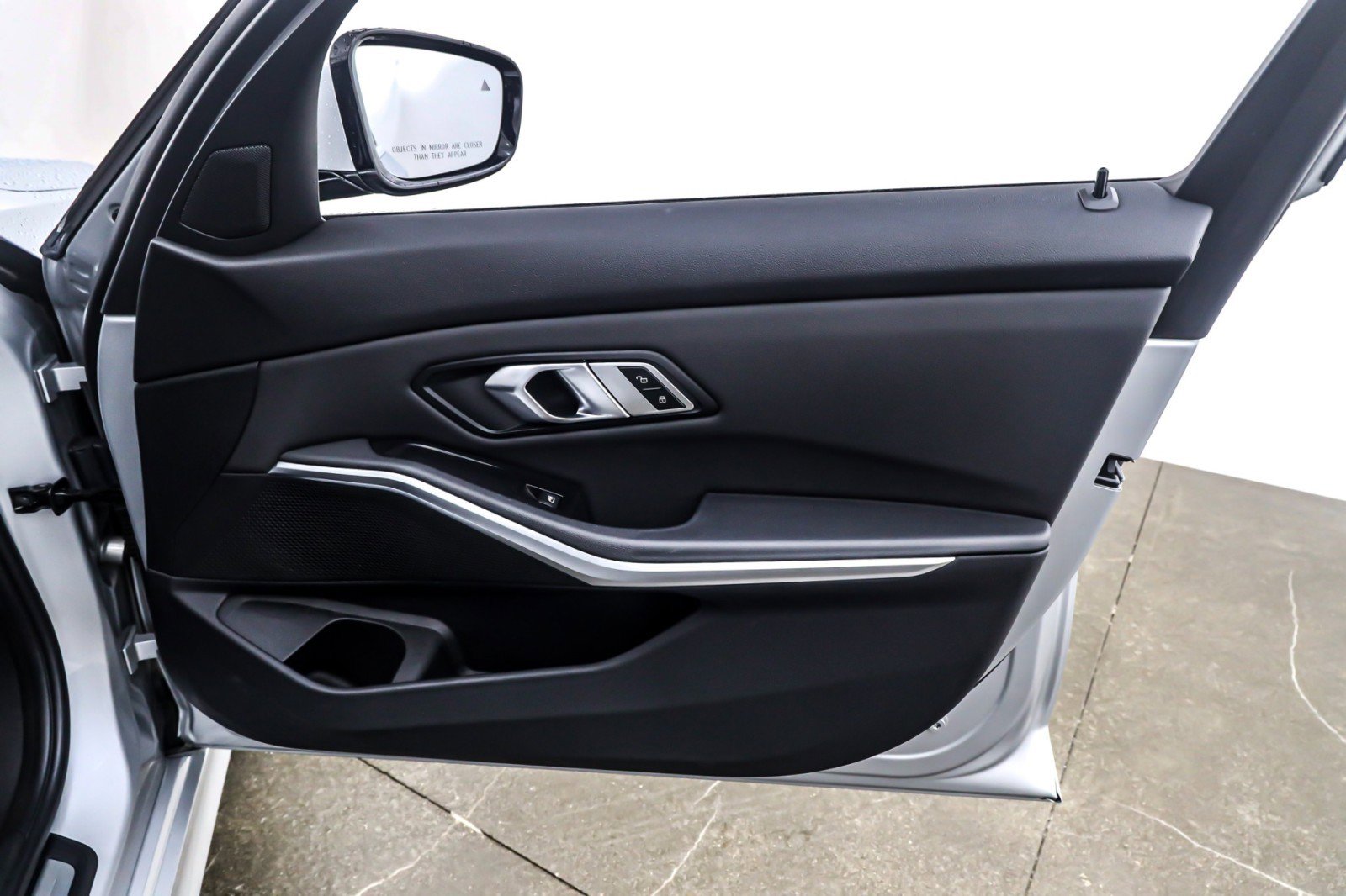 Used 2019 BMW 330i Sedan w/ Convenience Package image 23