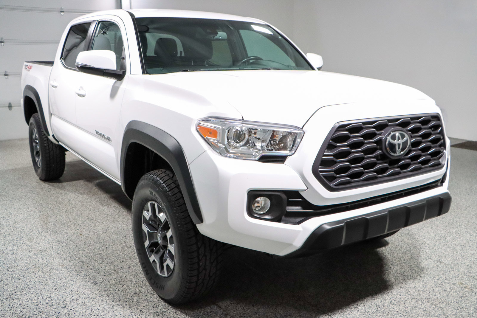 Used 2023 Toyota Tacoma TRD Off-Road image 5