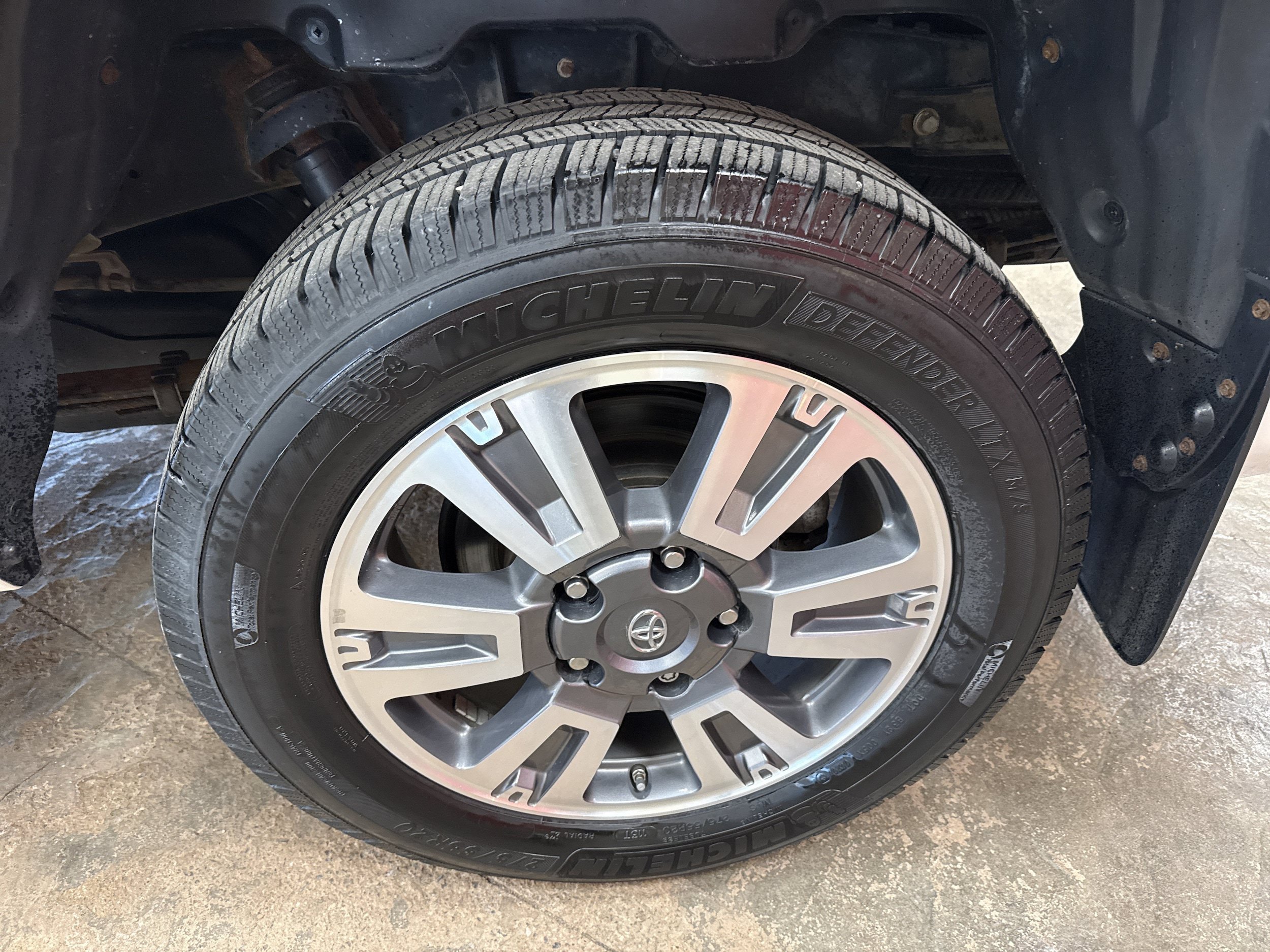 Used 2018 Toyota Tundra Platinum AWD/4WD image 11