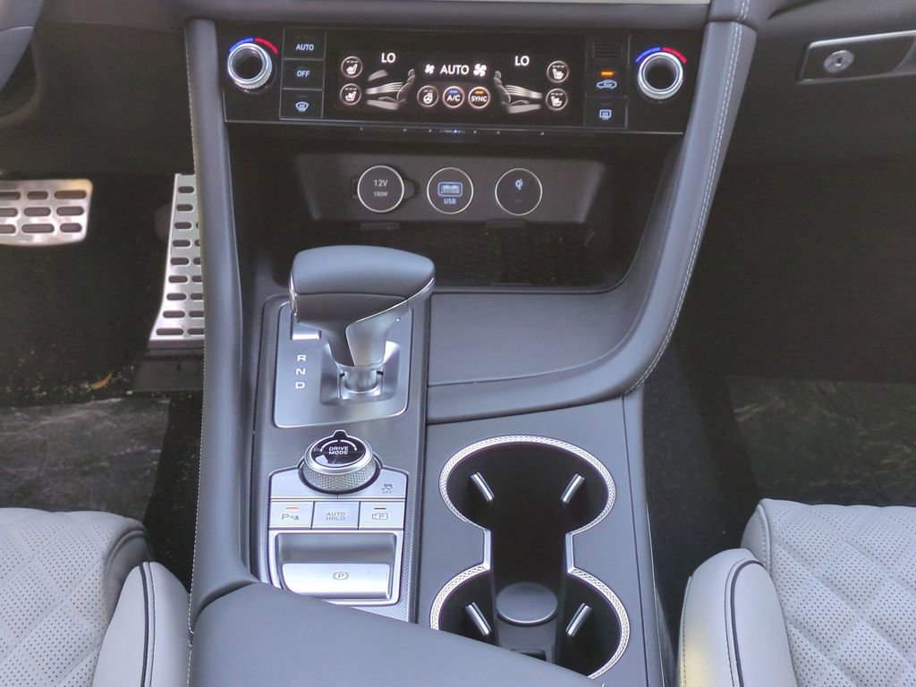 Used 2025 Genesis G70 3.3T Advanced w/ Sport Prestige Package image 19