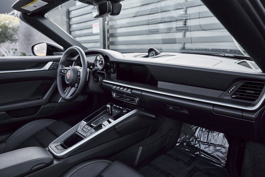 Used 2022 Porsche 911 Turbo S image 37