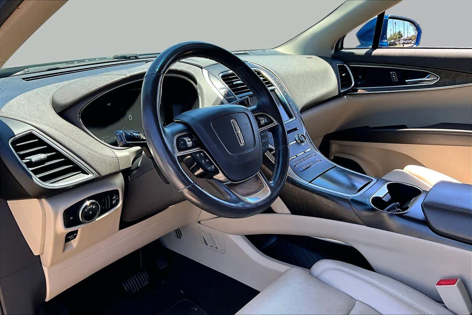 Used 2020 Lincoln Nautilus Reserve w/ Equipment Group 201A FWD image 18