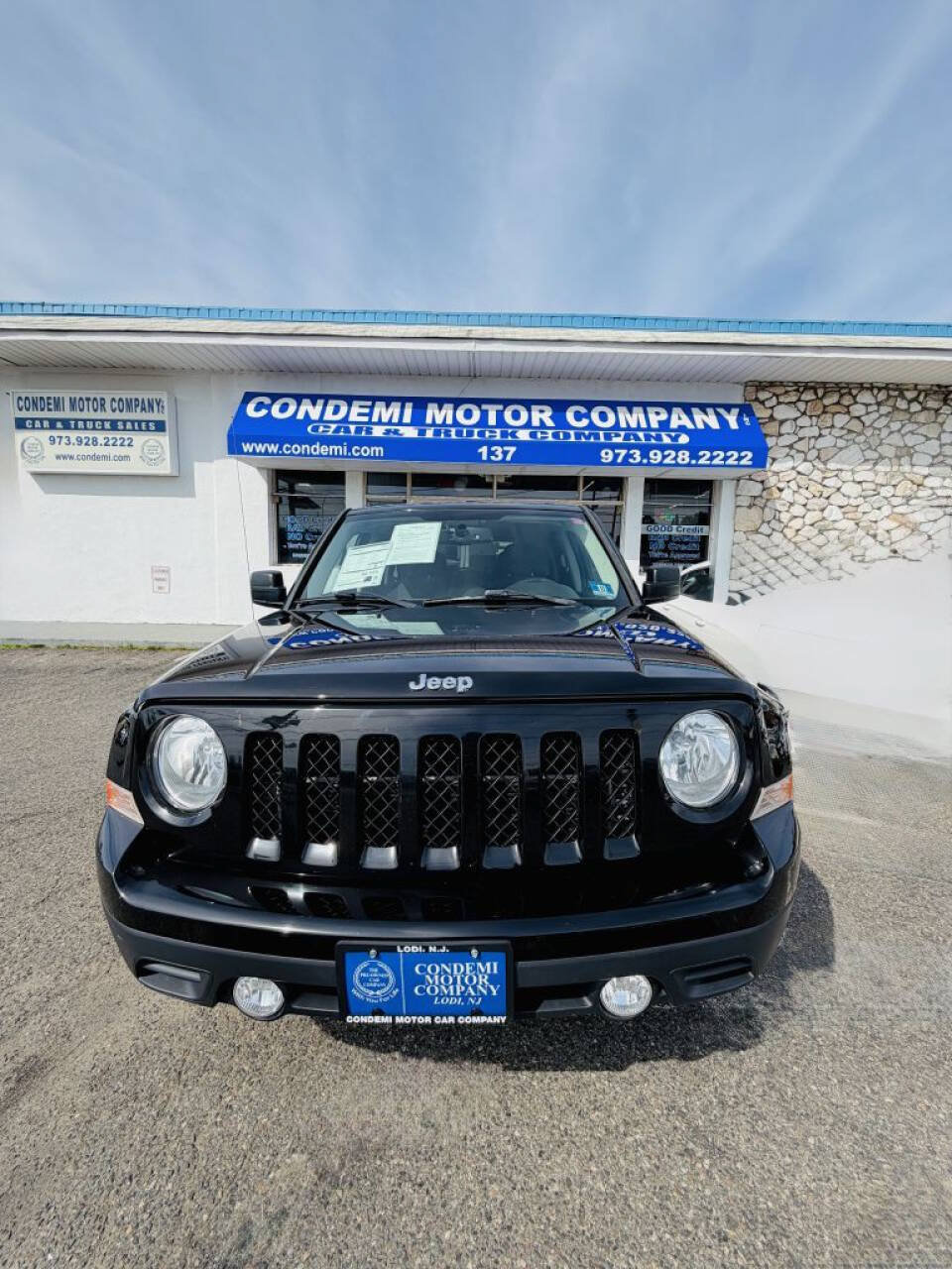 Used 2016 Jeep Patriot Sport w/ Power Value Group AWD/4WD image 4