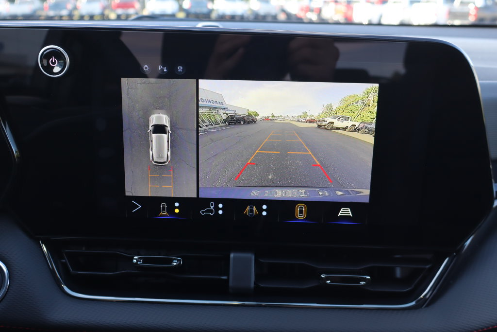 New 2027 Chevrolet Equinox RS w/ Safety and Technology Package AWD/4WD image 12