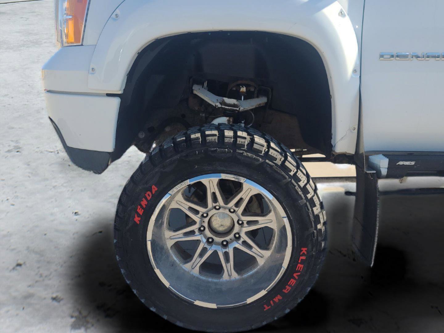 Used 2013 GMC Sierra 2500 Denali w/ Suspension Package, Off-Road image 14