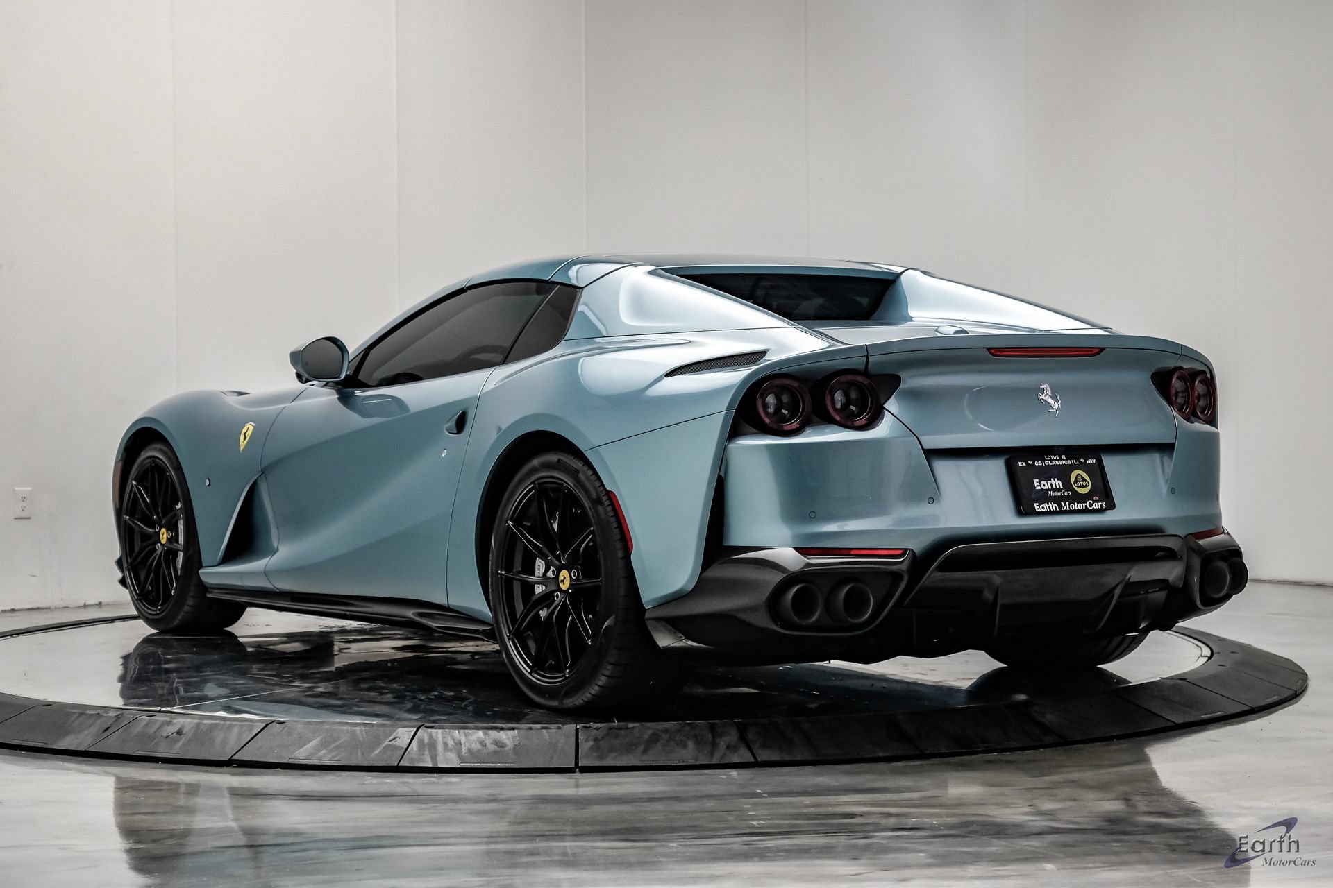Used 2023 Ferrari 812 GTS RWD image 14