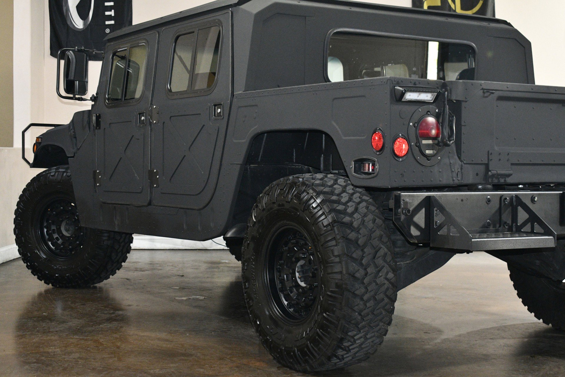 Used 1990 HUMMER H1 image 53