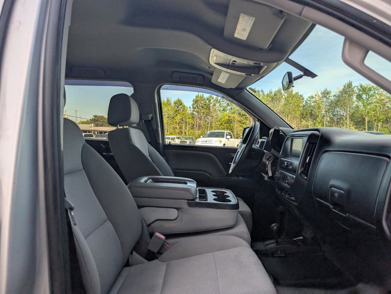 Used 2018 Chevrolet Silverado 1500 Custom AWD/4WD image 20