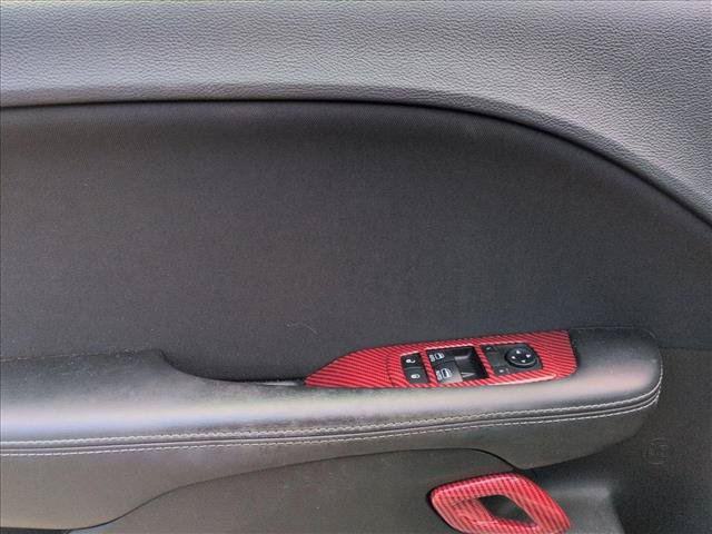 Used 2019 Dodge Challenger SXT RWD image 10