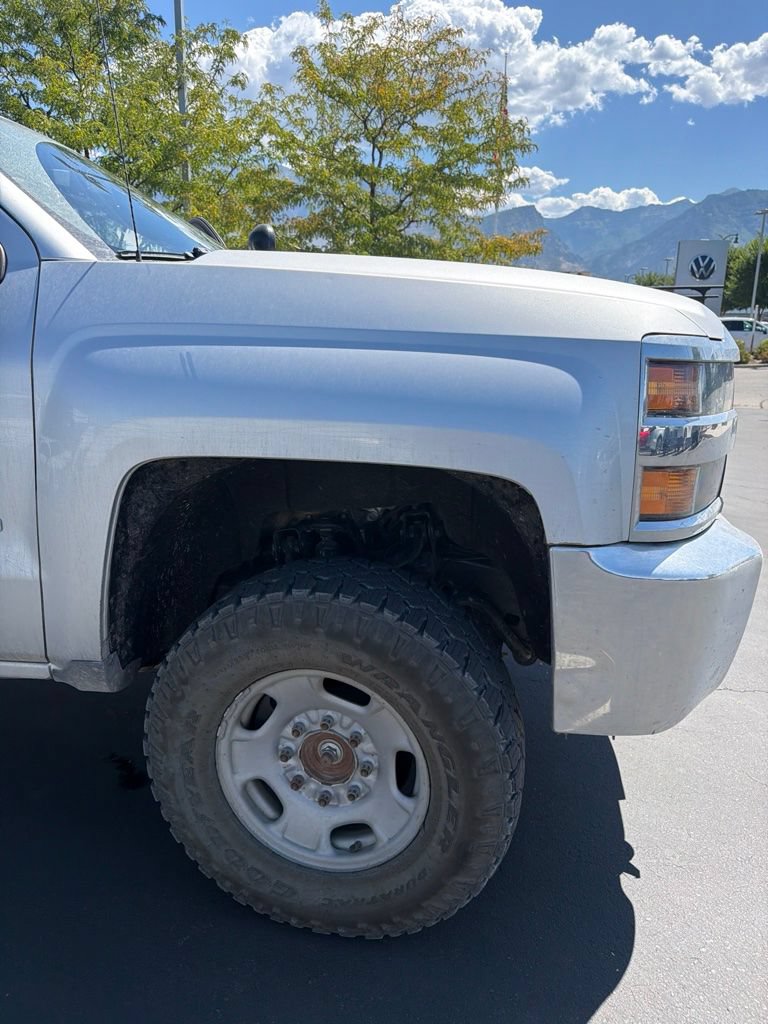 Used 2018 Chevrolet Silverado 2500 W/T w/ WT Fleet Convenience Package AWD/4WD image 3
