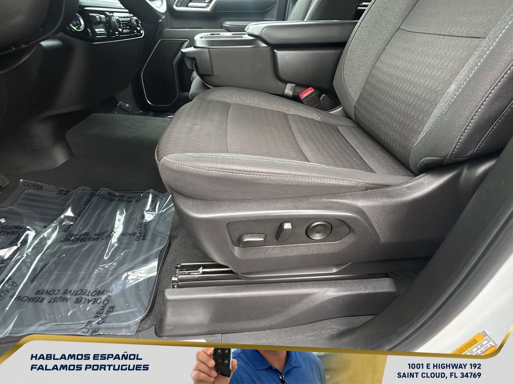 Used 2025 Chevrolet Silverado 2500 LT w/ Convenience Package image 13