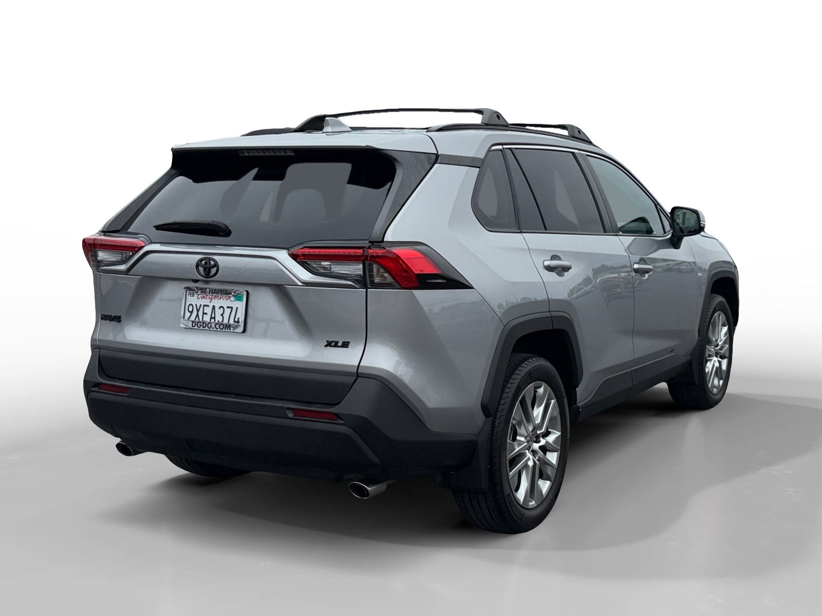 Used 2024 Toyota RAV4 XLE Premium w/ Weather Package FWD image 5