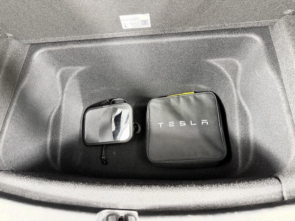 Used 2022 Tesla Model Y Performance AWD/4WD image 15