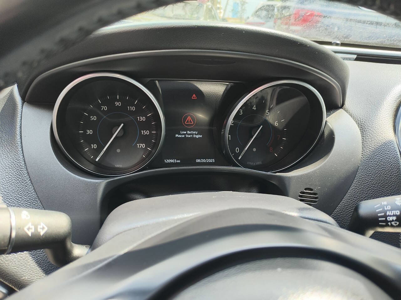 Used 2017 Jaguar XE Premium image 24