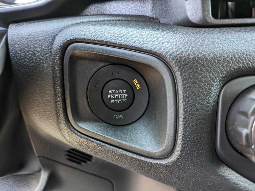 New 2024 Jeep Wrangler Willys AWD/4WD image 18