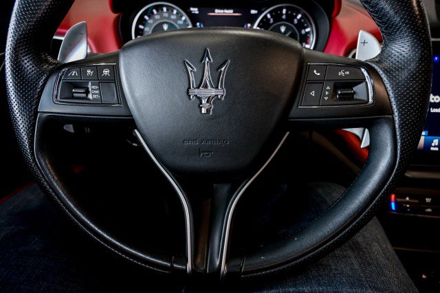 Used 2022 Maserati Ghibli Modena image 33
