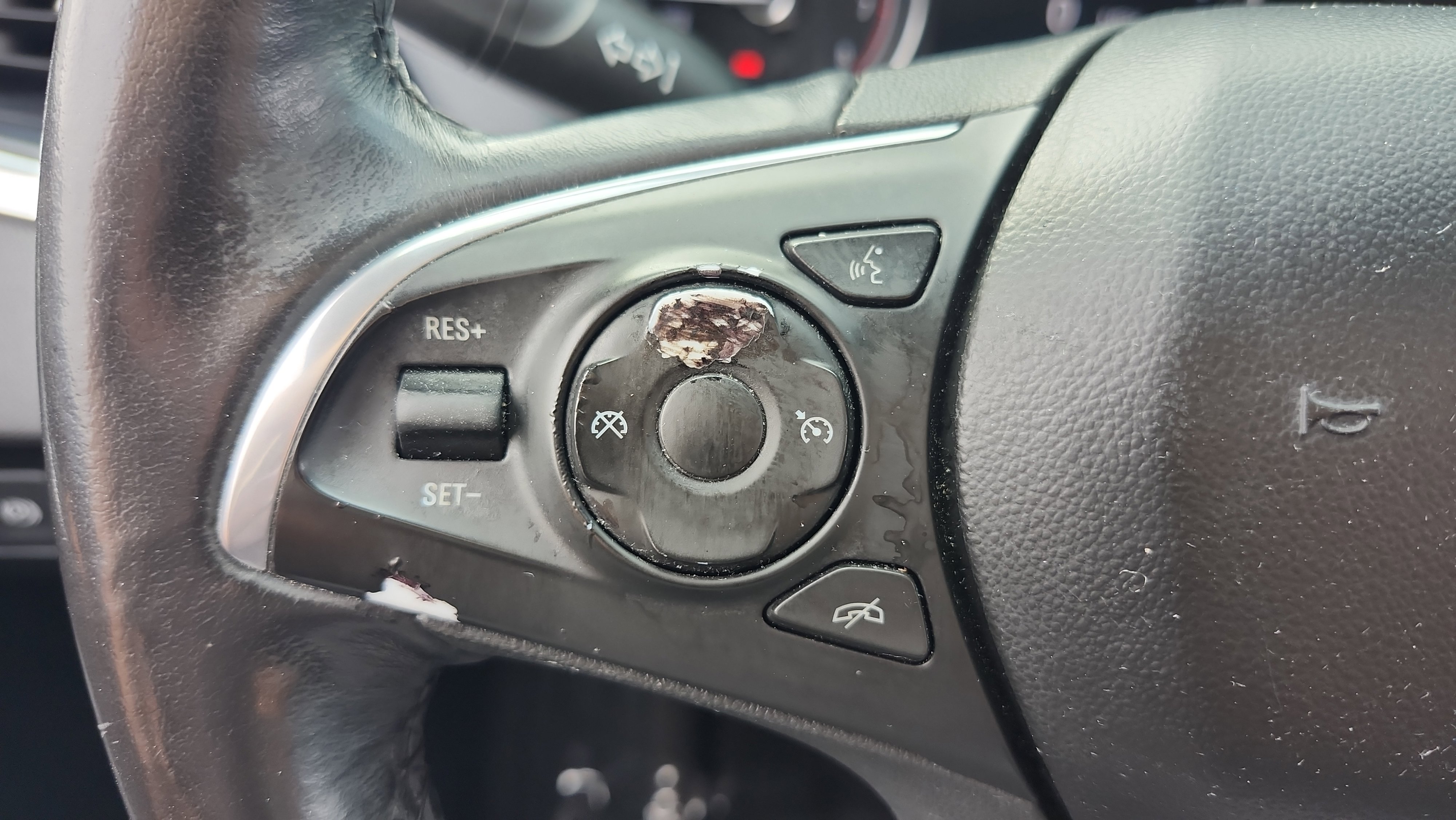 Used 2020 Buick Enclave Essence w/ Sound and Sites Package image 10