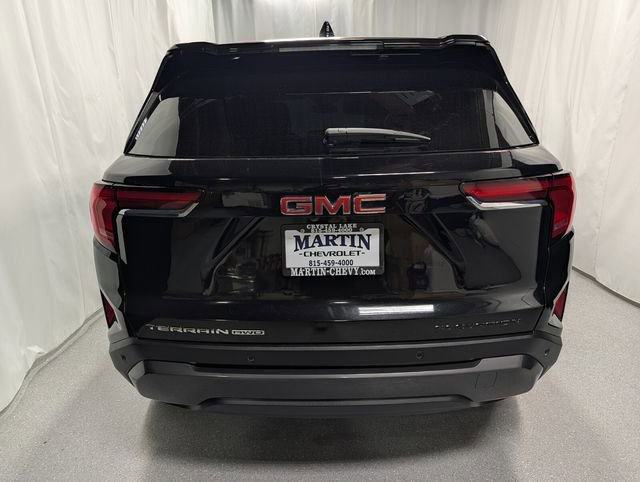 Used 2025 GMC Terrain Elevation image 4