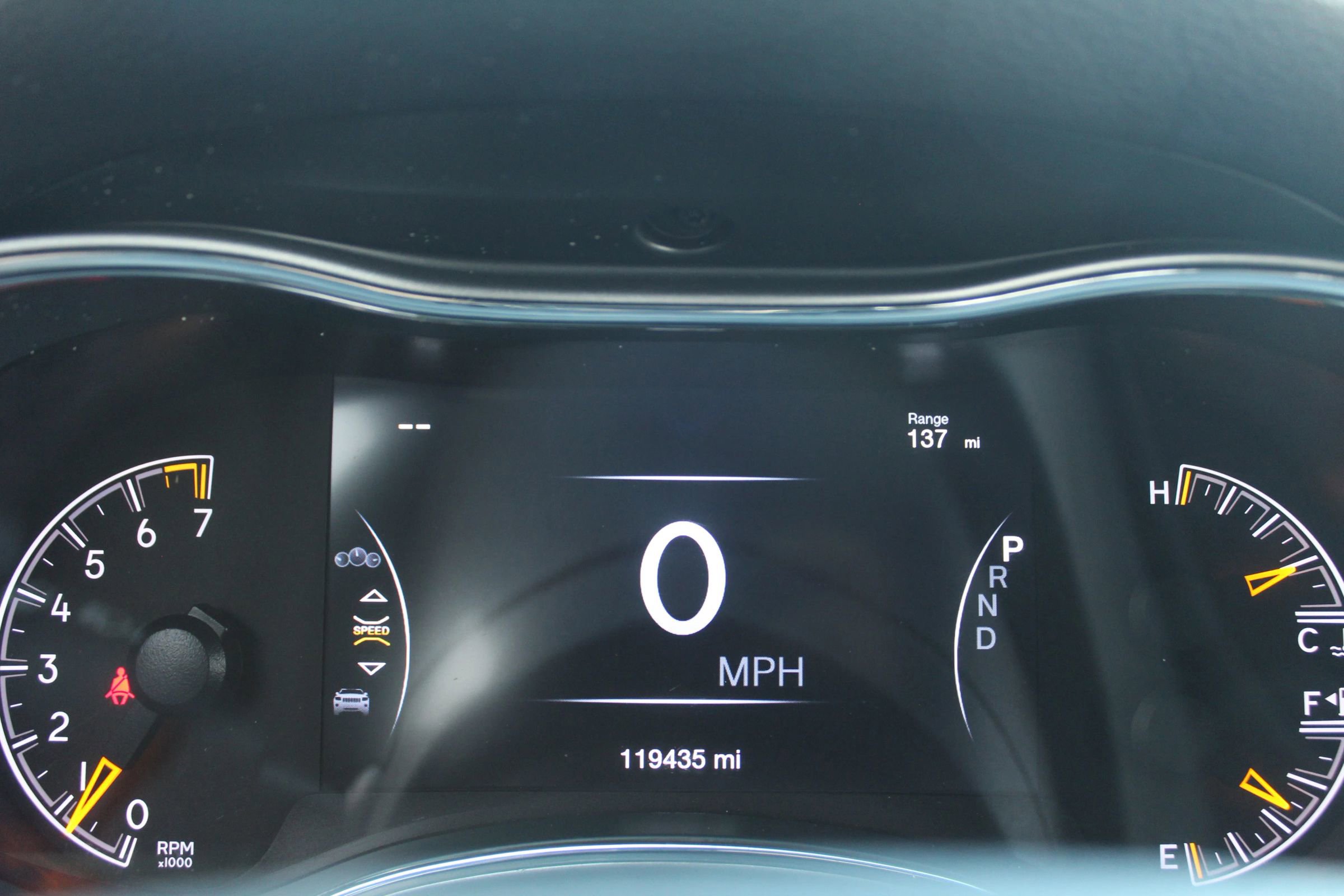 Used 2019 Jeep Grand Cherokee Altitude AWD/4WD image 28
