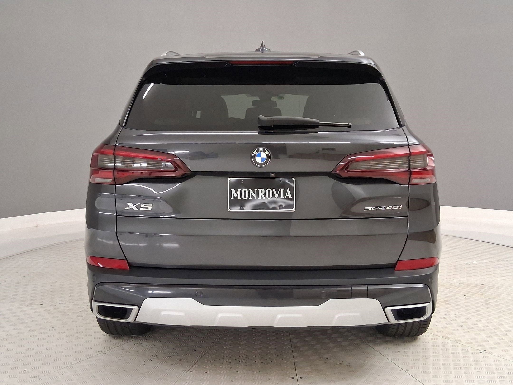 Used 2022 BMW X5 sDrive40i w/ Parking Assistance Package RWD image 8