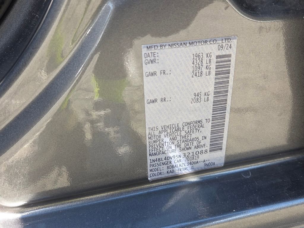 Used 2025 Nissan Altima 2.5 SV image 6