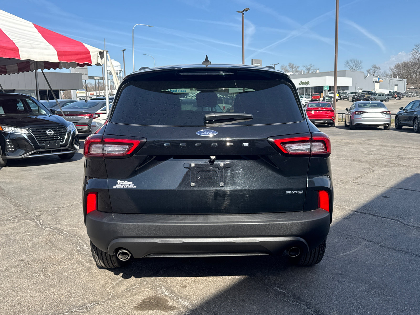 Used 2025 Ford Escape ST-Line AWD/4WD image 4