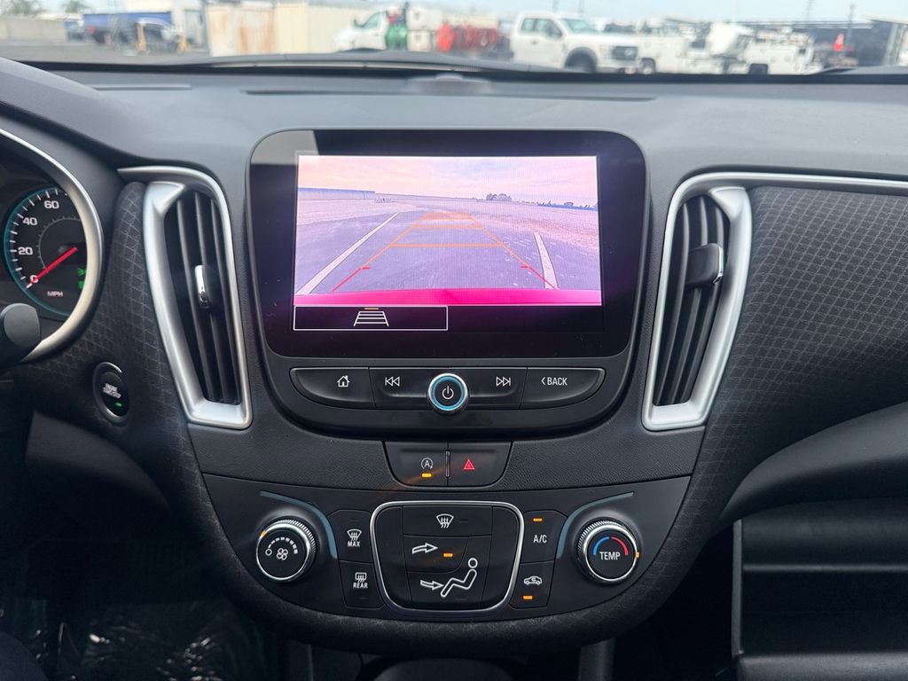 Certified 2025 Chevrolet Malibu RS image 25