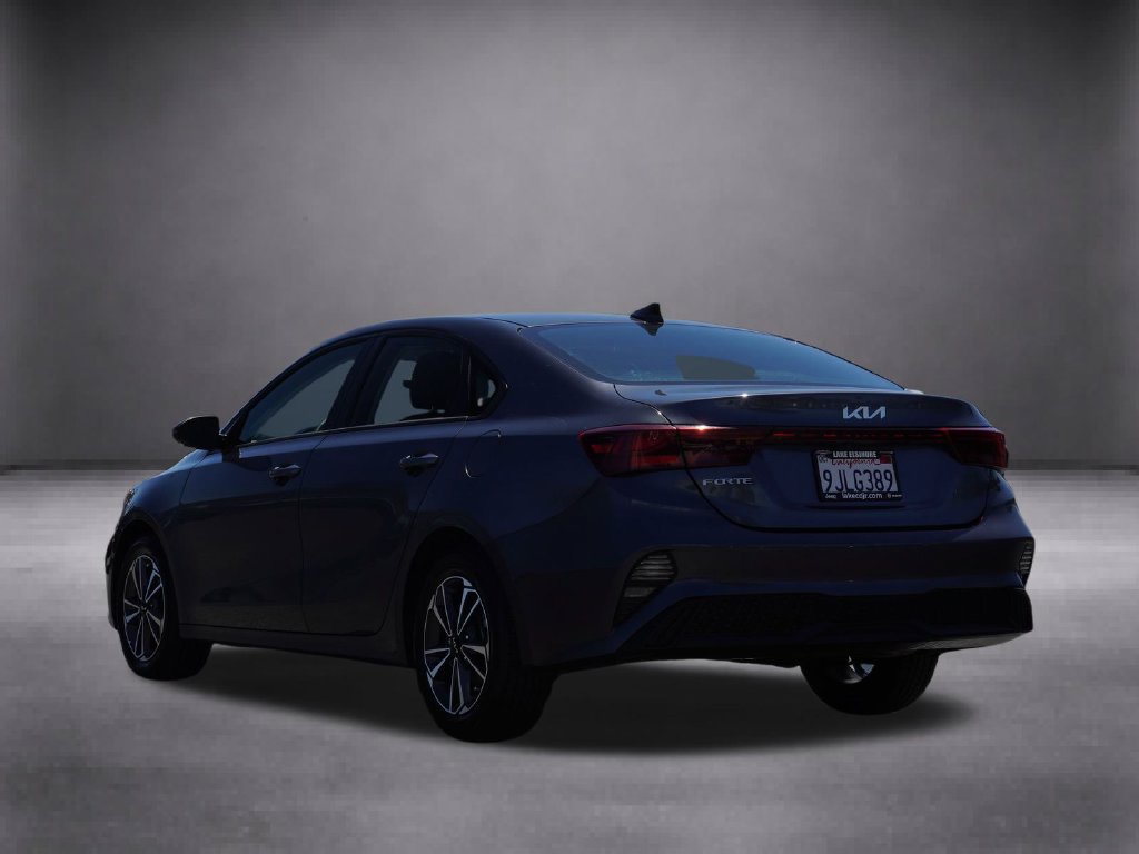 Used 2024 Kia Forte LXS w/ LXS Technology Package FWD image 7