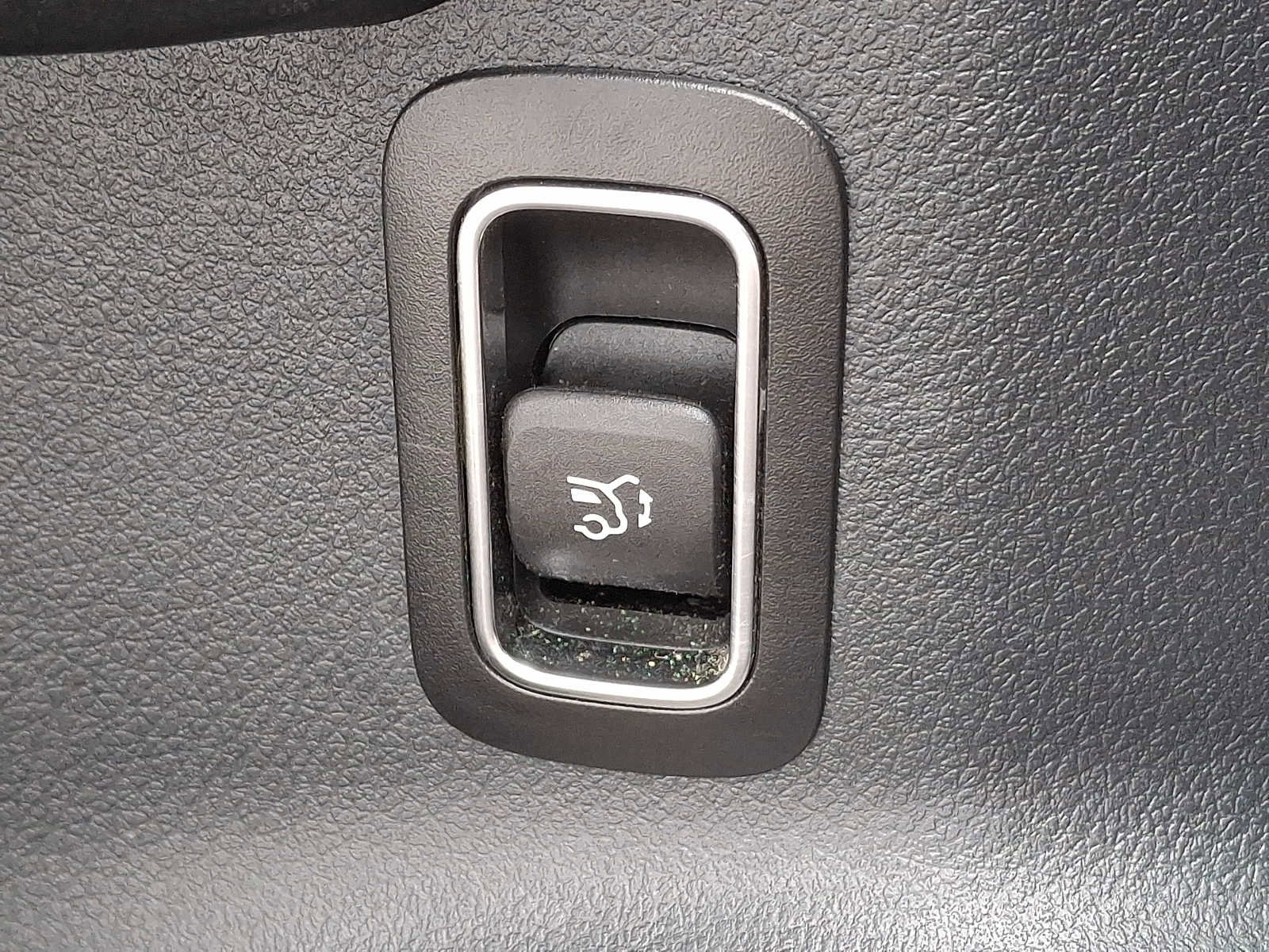 Certified 2023 Mercedes-Benz GLB 250 4MATIC image 24