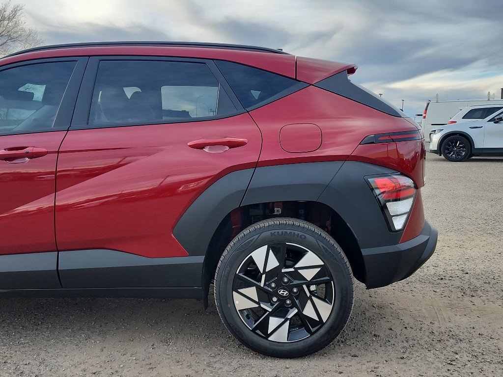 Used 2025 Hyundai Kona SEL image 9