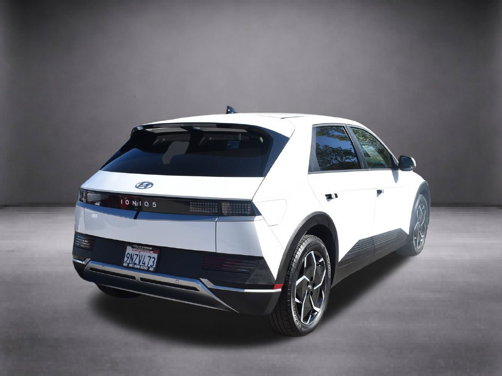 Certified 2024 Hyundai Ioniq 5 SE RWD image 8