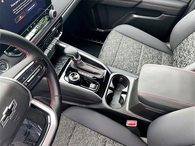 Used 2024 Chevrolet Colorado Z71 image 15