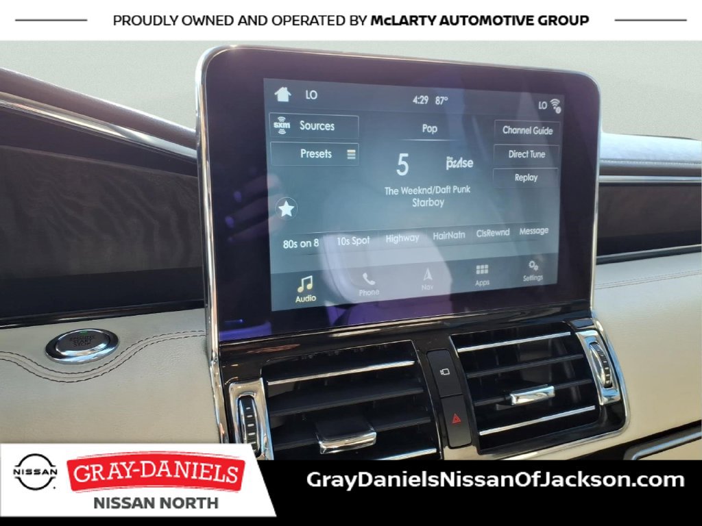 Used 2019 Lincoln Navigator Reserve AWD/4WD image 17