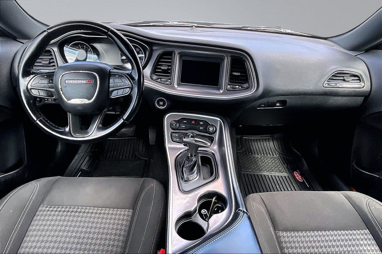 Used 2021 Dodge Challenger SXT RWD image 16