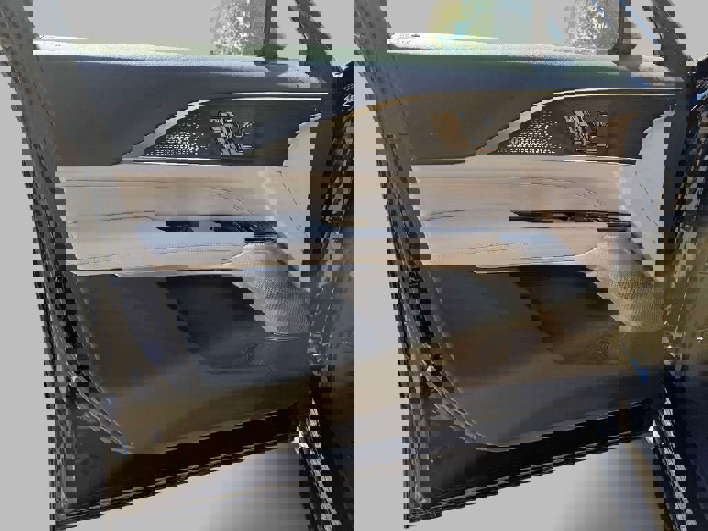 New 2026 Cadillac Lyriq V image 14