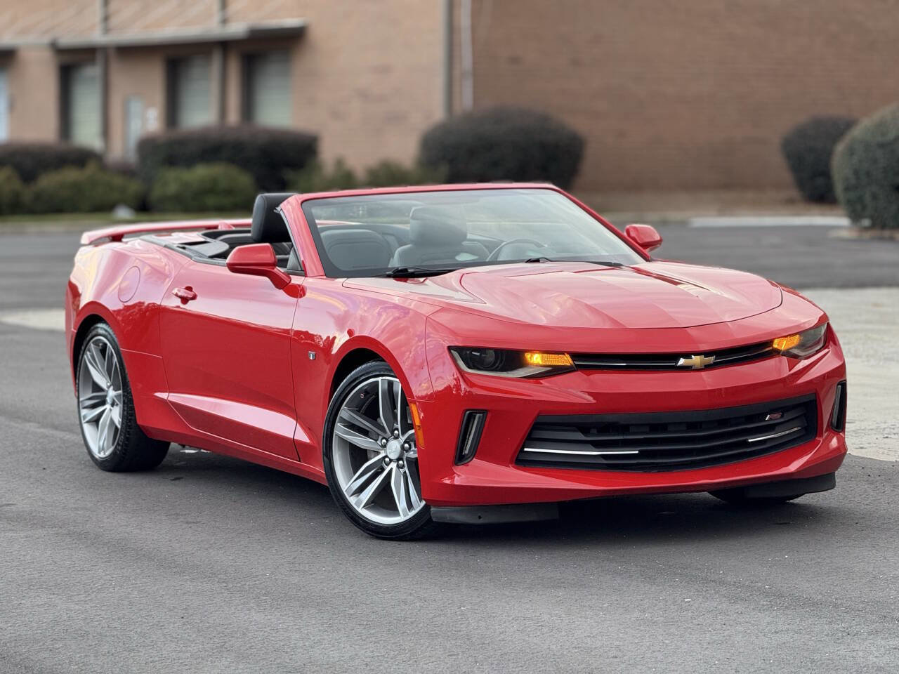 Used 2017 Chevrolet Camaro LT image 3