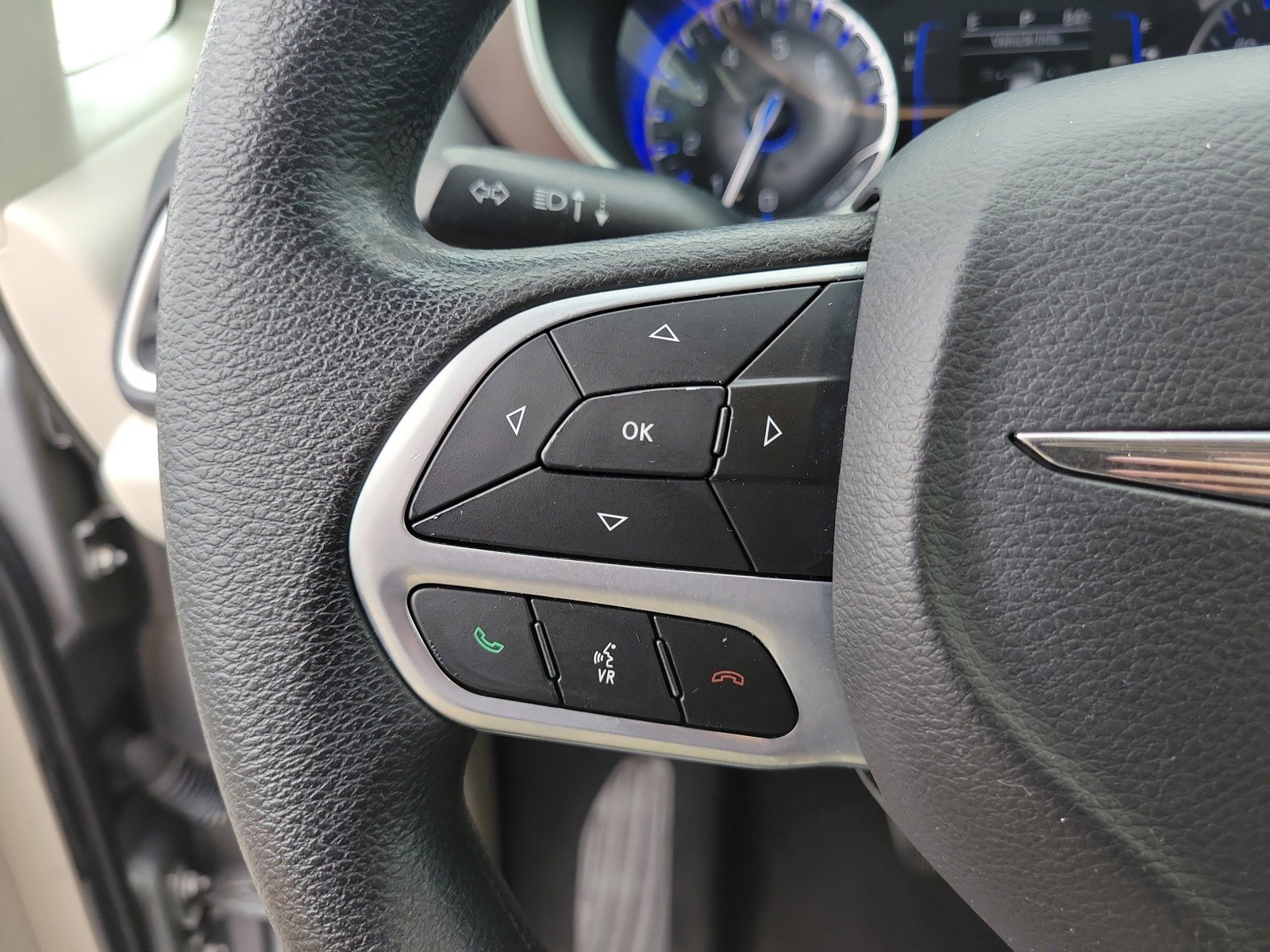 Used 2021 Chrysler Voyager Lxi FWD image 18