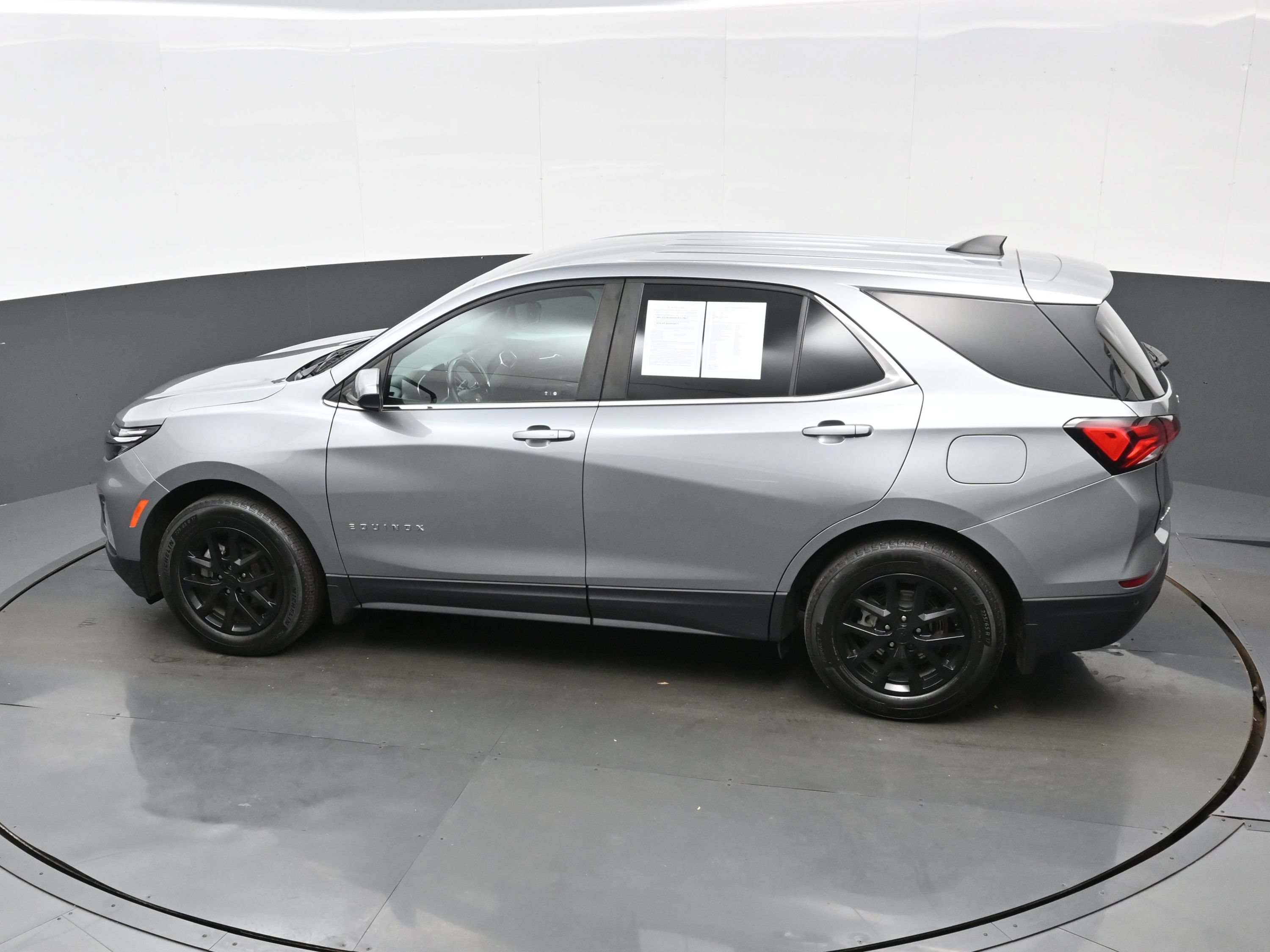 Used 2024 Chevrolet Equinox LT w/ LPO, Floor Liner Package FWD image 34