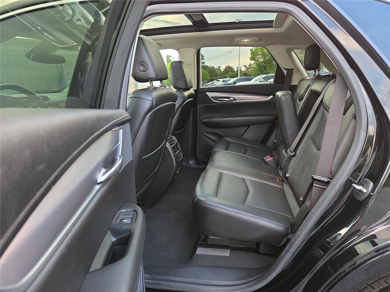 Used 2019 Cadillac XT5 Luxury AWD/4WD image 23