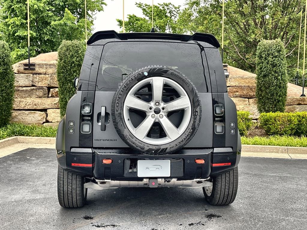 New 2026 Land Rover Defender 110 X AWD/4WD image 4