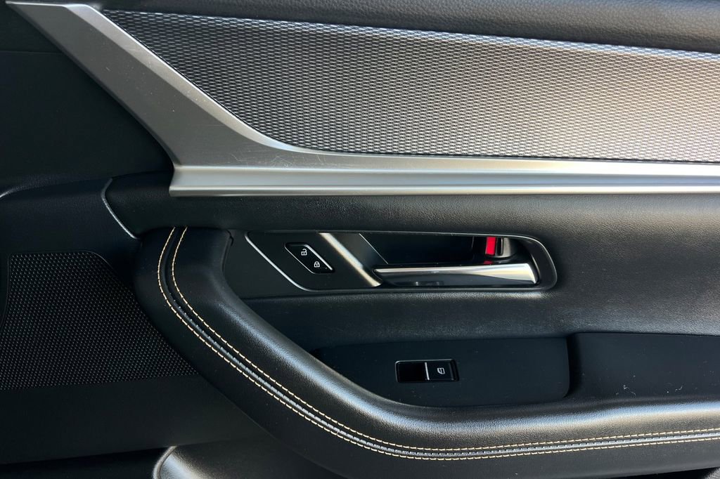 Certified 2024 MAZDA CX-90 Plug-In Hybrid w/ Premium Pkg image 23