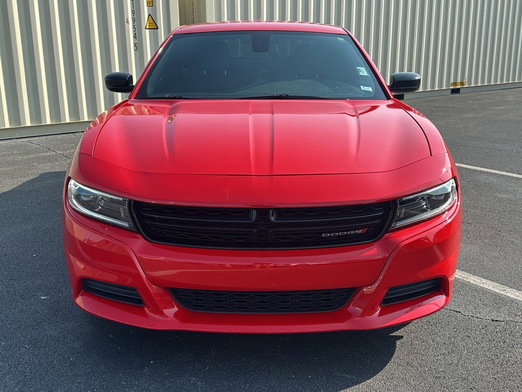 Used 2023 Dodge Charger SXT image 2
