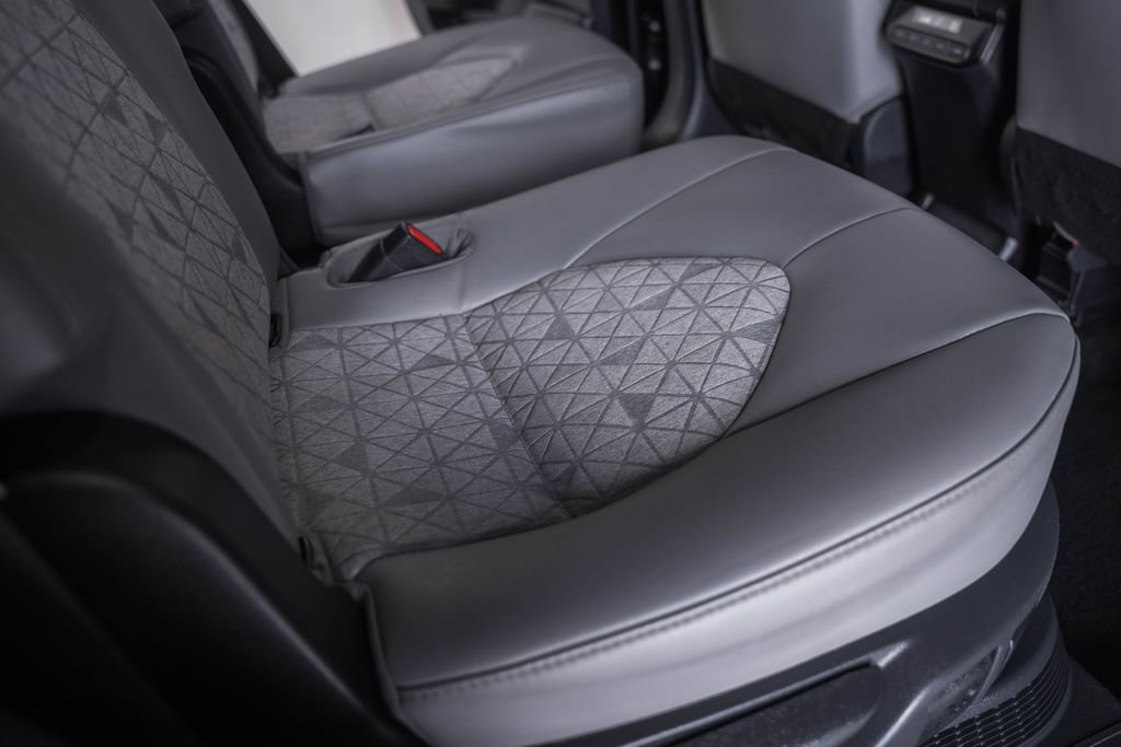 Used 2023 Toyota Highlander Bronze Edition image 34