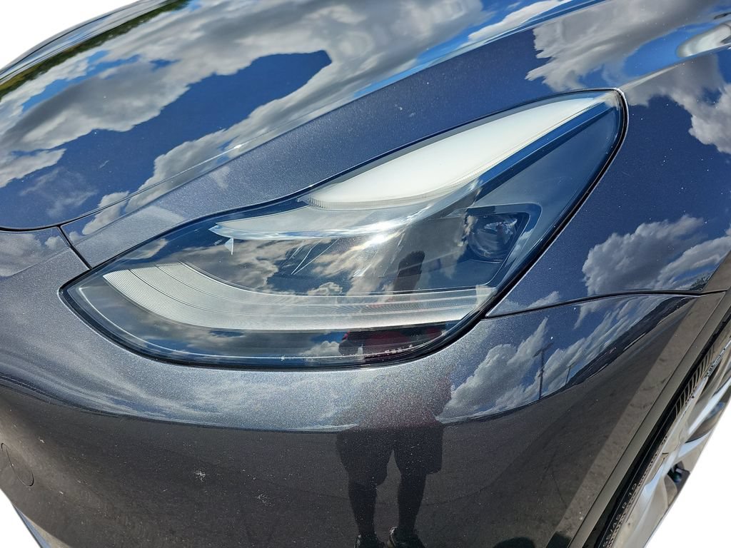 Used 2024 Tesla Model Y Long Range AWD/4WD image 32