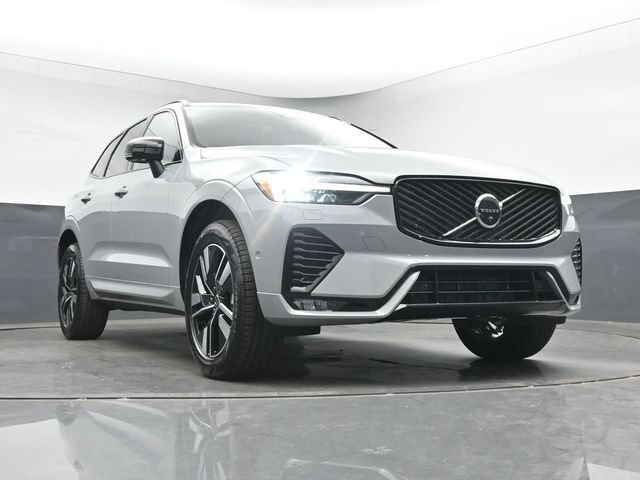 New 2026 Volvo XC60 B5 Plus w/ Protection Package Premier AWD/4WD image 38