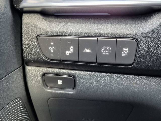 Used 2022 Kia Niro LXS FWD image 21