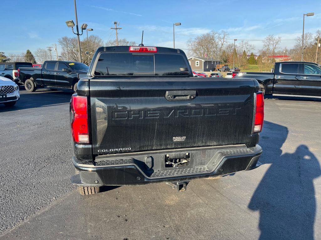 Used 2025 Chevrolet Colorado Z71 AWD/4WD image 4