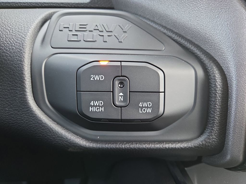 New 2026 RAM 2500 Laramie AWD/4WD image 37