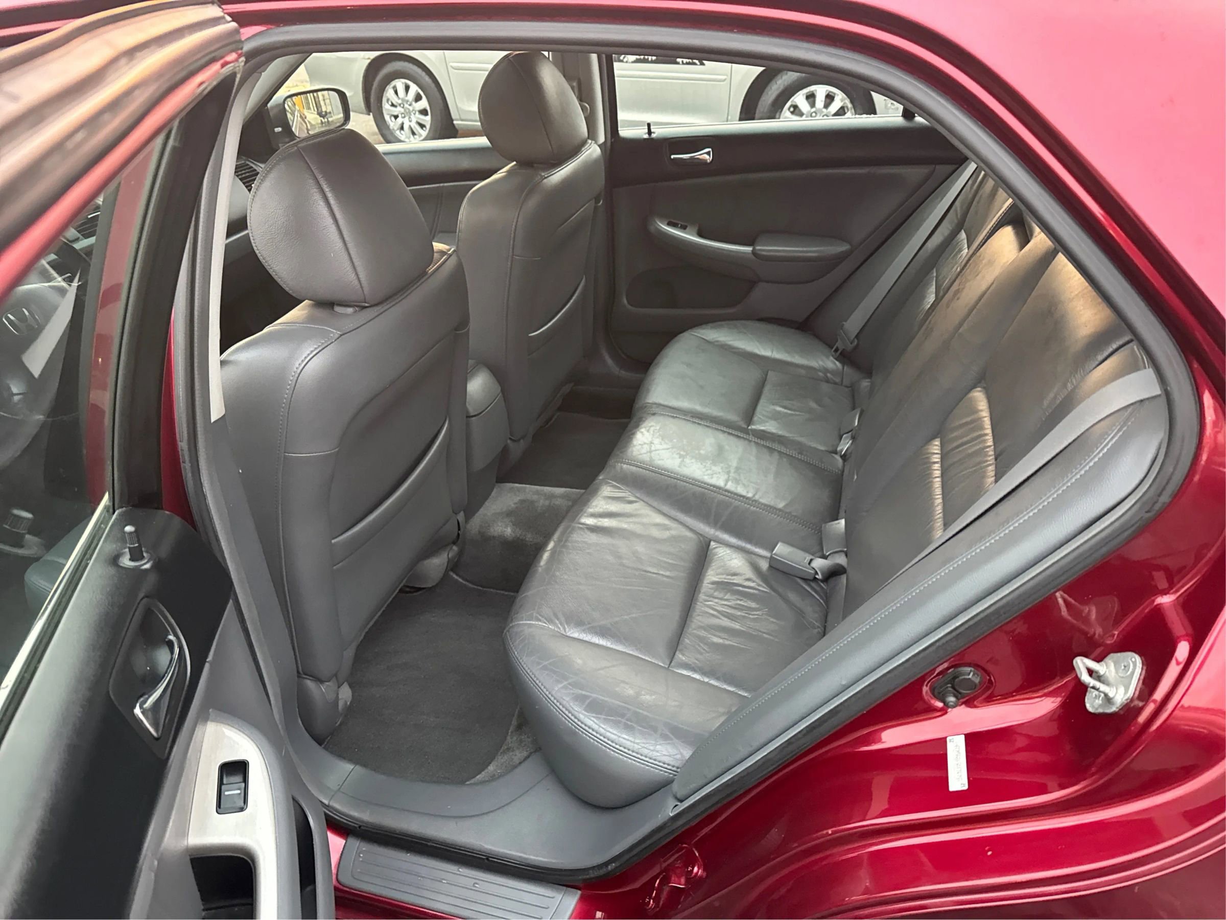 Used 2005 Honda Accord EX-L image 11