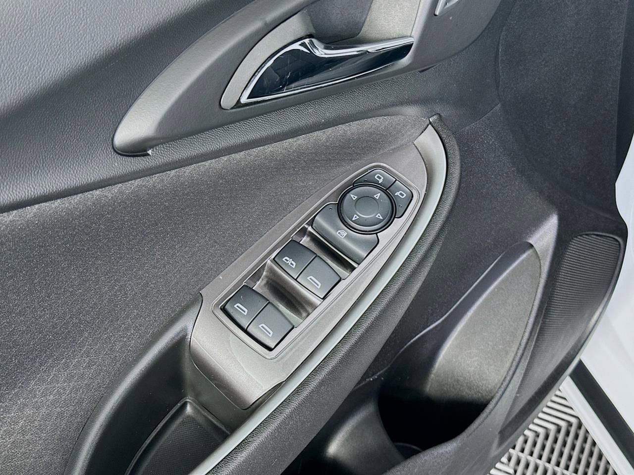 Used 2023 Chevrolet Malibu LT image 28